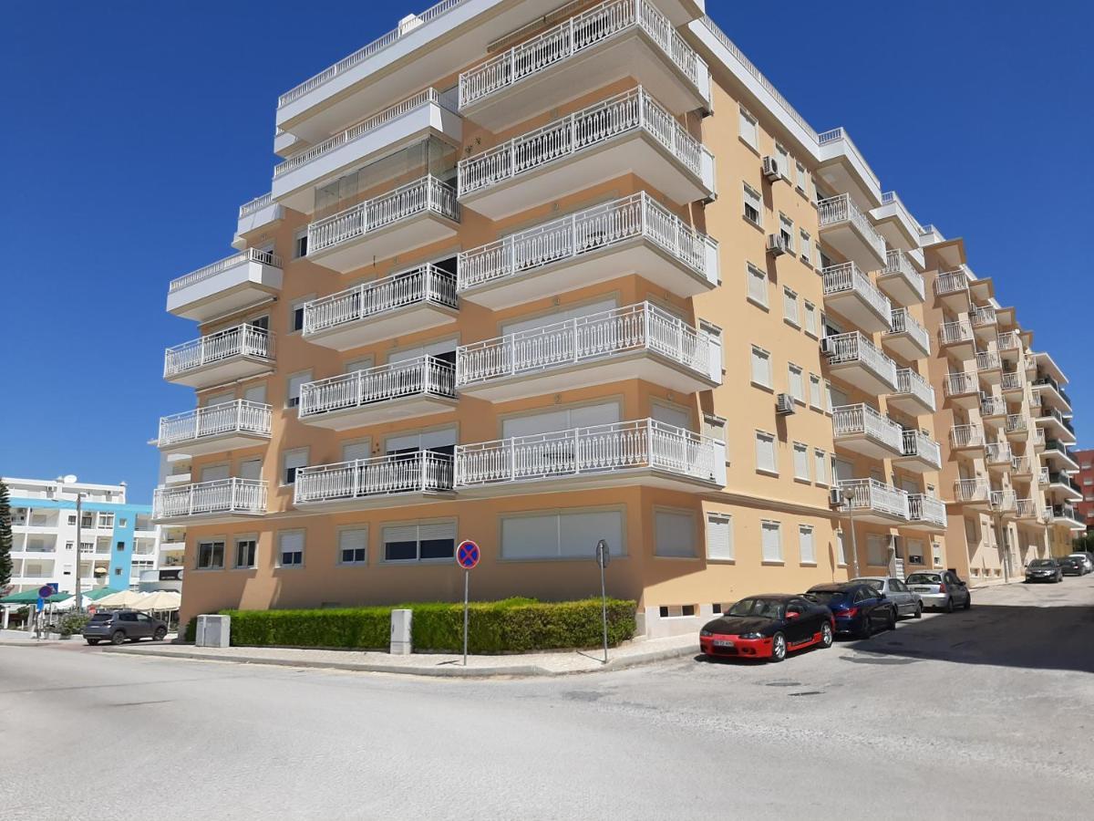 Edificio Praia Mar Sol アルマカオ・デ・ペラ エクステリア 写真